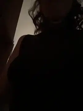 FionaMurr online show from December 17, 2025, 2:06 am