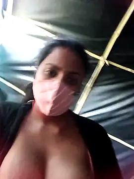 Snapshot of Poonam8080 chatting on December 16, 2025, 11:04 am Poonam8080 online show from December 16, 2025, 11:04 am