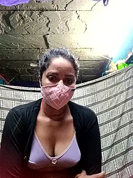 Snapshot of Poonam8080 chatting on December 17, 2025, 12:16 am Poonam8080 online show from December 17, 2025, 12:16 am