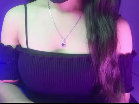 Snapshot of Isha_Lush chatting on December 18, 2025, 5:19 pm Isha Lush online show from December 18, 2025, 5:19 pm