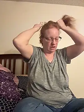 Lenaravenswood online show from March 19, 2026, 4:05 am