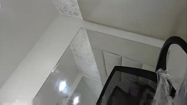 Matewhottx online show from December 14, 2025, 11:37 am