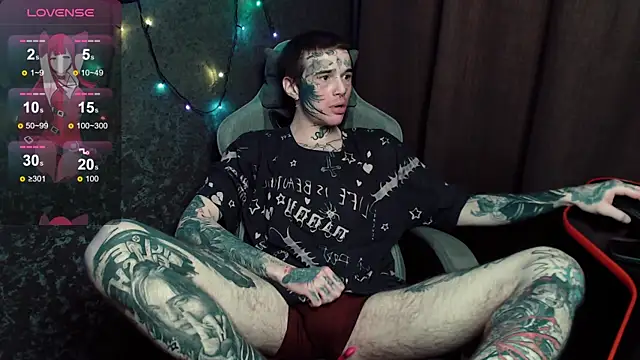 lonelycry7tal online show from December 22, 2025, 4:48 pm