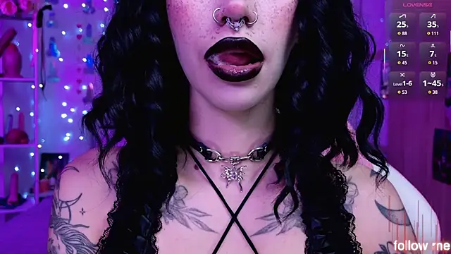 Snapshot of LeylaNoir_02 chatting on February 23, 2026, 3:31 pm LeylaNoir 02 online show from February 23, 2026, 3:31 pm