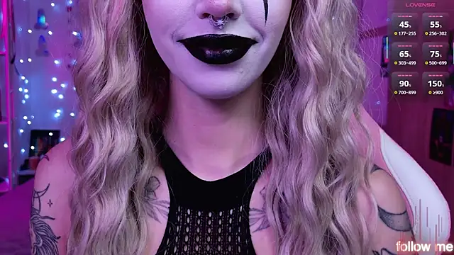 Snapshot of LeylaNoir_02 chatting on February 24, 2026, 3:10 pm LeylaNoir 02 online show from February 24, 2026, 3:10 pm