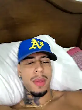 zorco model online show from December 20, 2025, 1:34 am