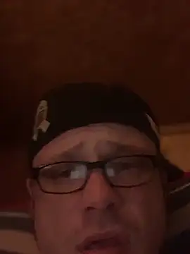 Snapshot of Ldnick69 chatting on February 14, 2026, 8:27 pm Ldnick69 online show from February 14, 2026, 8:27 pm