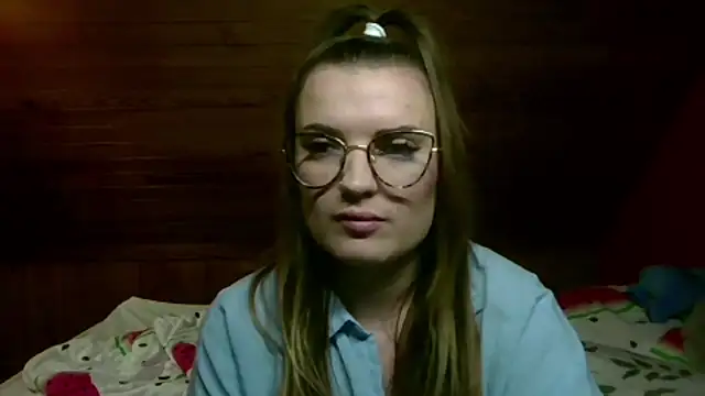 VanessaHard online show from December 17, 2025, 8:37 pm