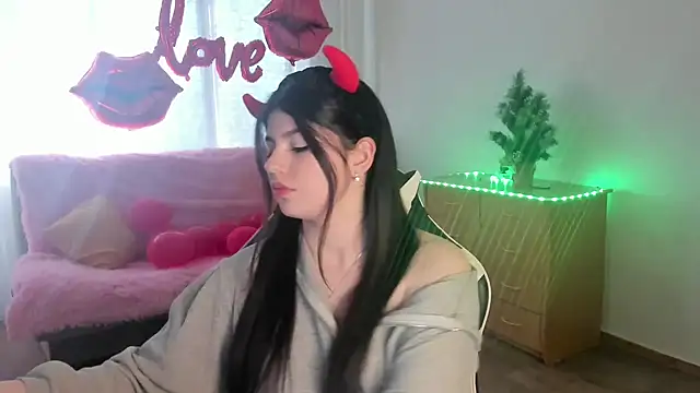 KisaModel online show from March 2, 2026, 7:26 am