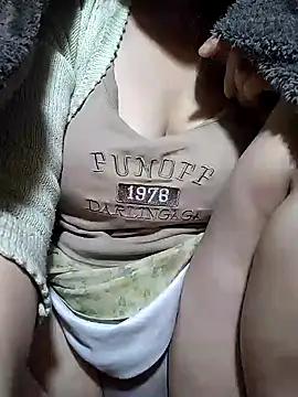 Snapshot of neko-nancy chatting on December 18, 2025, 3:12 am neko-nancy online show from December 18, 2025, 3:12 am