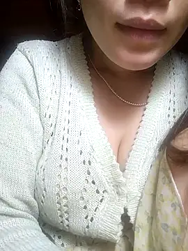 Snapshot of neko-nancy chatting on February 25, 2026, 2:43 am neko-nancy online show from February 25, 2026, 2:43 am