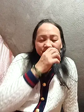 Luckyy03 online show from December 17, 2025, 3:01 am