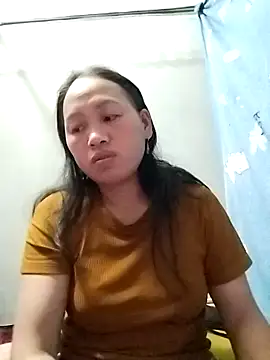 Luckyy03 online show from December 17, 2025, 3:18 pm