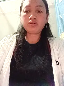 Luckyy03 online show from December 19, 2025, 6:37 pm