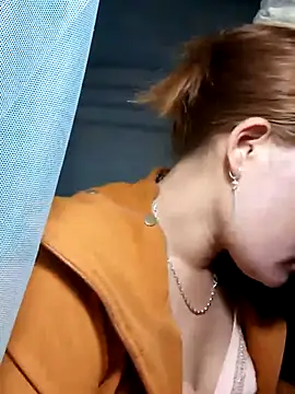 yana-zz online show from April 1, 2026, 4:48 pm