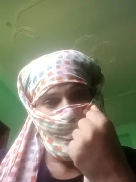 harshita01 online show from June 17, 2026, 12:07 pm