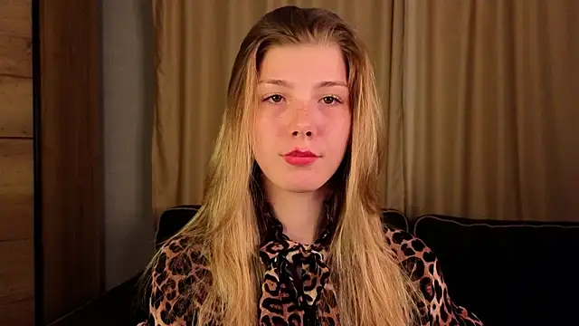 LumiaSolstice online show from March 18, 2026, 5:49 pm