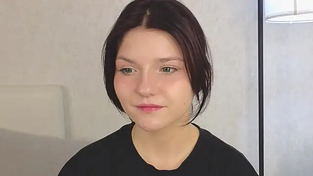 NyraVesperis online show from May 20, 2026, 6:30 am