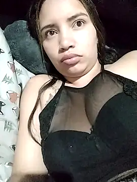 liliymike19 online show from February 17, 2026, 3:36 am