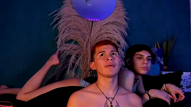 DeeQuinn Blaze online show from December 17, 2025, 8:04 pm