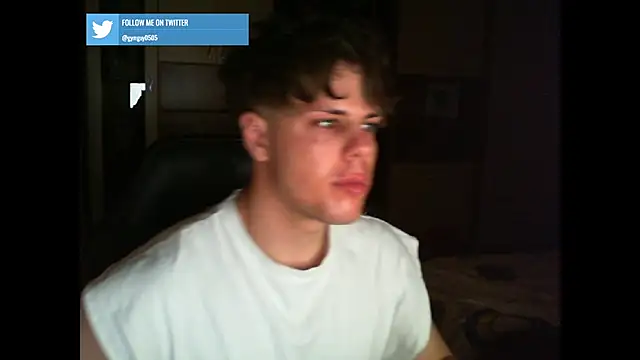 Snapshot of GymGuy0505 chatting on December 19, 2025, 11:56 pm GymGuy0505 online show from December 19, 2025, 11:56 pm