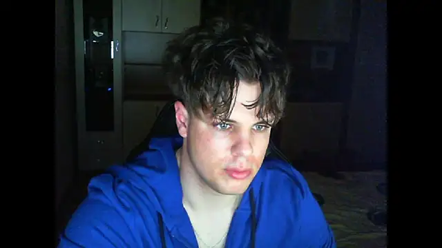 GymGuy0505 online show from April 17, 2026, 10:13 pm