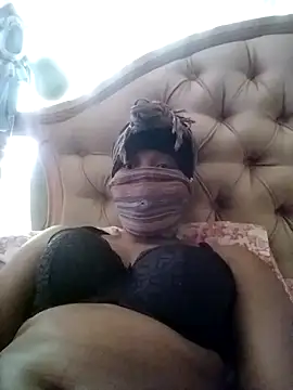 Fancyface012 online show from December 21, 2025, 1:07 pm