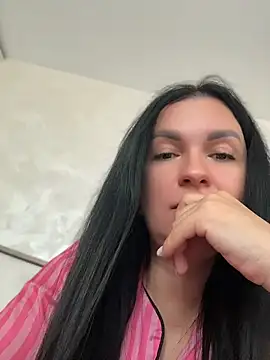 MeganBlueq online show from April 15, 2026, 12:23 pm