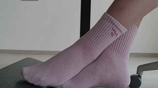 Snapshot of Feetbeth chatting on May 8, 2026, 9:31 pm Feetbeth online show from May 8, 2026, 9:31 pm