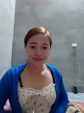 Snapshot of little-effy chatting on December 18, 2025, 3:56 am little-effy online show from December 18, 2025, 3:56 am