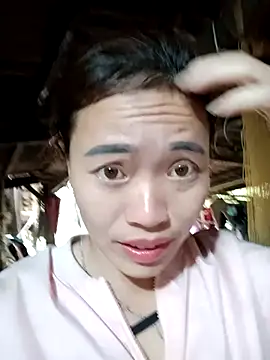 Snapshot of little-effy chatting on February 6, 2026, 12:48 am little-effy online show from February 6, 2026, 12:48 am