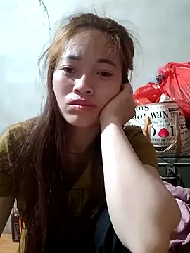 Snapshot of little-effy chatting on February 15, 2026, 3:20 pm little-effy online show from February 15, 2026, 3:20 pm