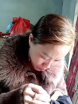 Snapshot of little-effy chatting on February 17, 2026, 3:03 am little-effy online show from February 17, 2026, 3:03 am