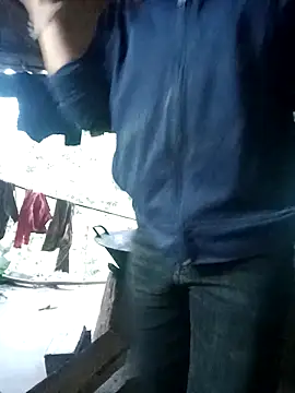 Snapshot of little-effy chatting on March 16, 2026, 11:03 am little-effy online show from March 16, 2026, 11:03 am