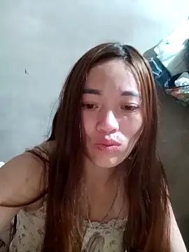 Snapshot of little-effy chatting on March 24, 2026, 1:27 pm little-effy online show from March 24, 2026, 1:27 pm