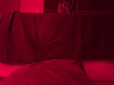 slightlycuriouss online show from March 26, 2026, 1:55 am