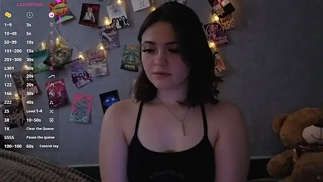 YummyTira online show from February 12, 2026, 6:19 am