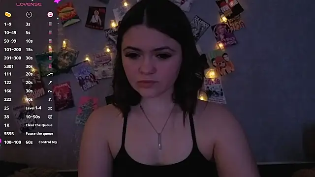 YummyTira online show from February 19, 2026, 1:01 am