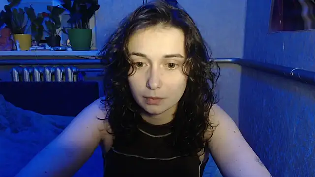 Snapshot of Angelik5371 chatting on April 11, 2026, 6:34 pm Angelik5371 online show from April 11, 2026, 6:34 pm