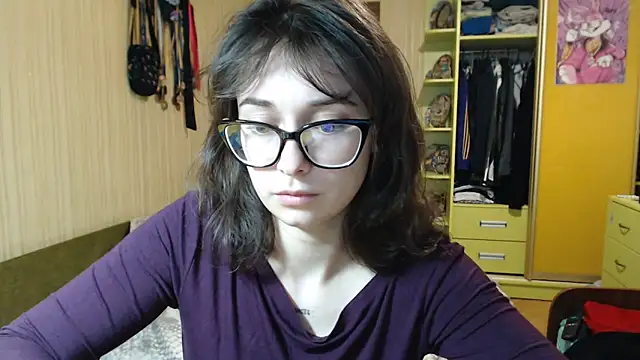Snapshot of Angelik5371 chatting on May 13, 2026, 4:15 pm Angelik5371 online show from May 13, 2026, 4:15 pm