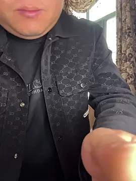 linzi 66 online show from December 16, 2025, 5:56 am