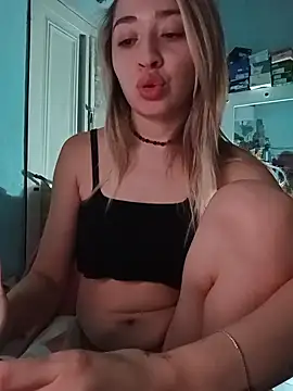 Snapshot of soylulita07 chatting on March 4, 2026, 5:46 am soylulita07 online show from March 4, 2026, 5:46 am