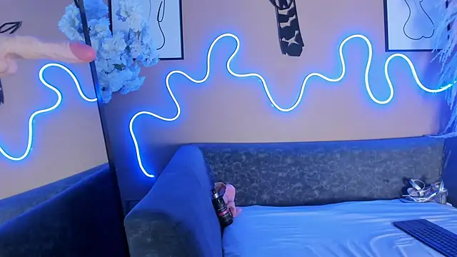 belinda  1 online show from December 19, 2025, 12:12 pm