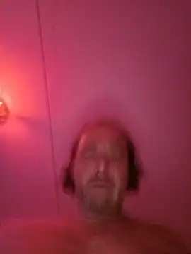 Snapshot of Olivassl22 chatting on June 7, 2026, 8:45 pm Olivassl22 online show from June 7, 2026, 8:45 pm
