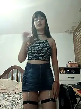 ladydark25 online show from December 14, 2025, 2:28 am