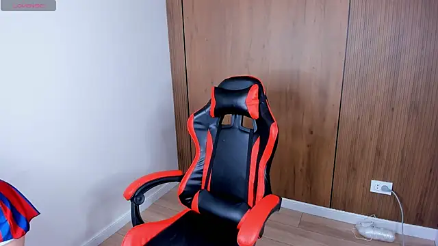 Snapshot of Semilia_son chatting on December 16, 2025, 1:54 am Semilia son online show from December 16, 2025, 1:54 am