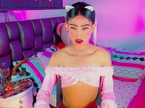 agathaferrer3 online show from February 18, 2026, 6:42 am