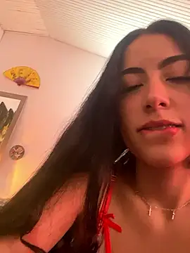 LunaVelvettt online show from January 9, 2026, 4:32 pm