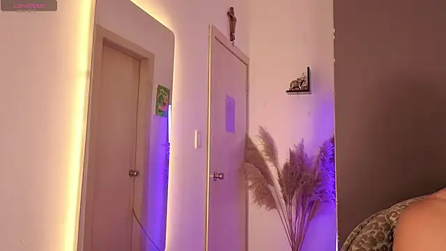 Snapshot of mia_monroe888 chatting on January 15, 2026, 10:35 pm mia monroe888 online show from January 15, 2026, 10:35 pm