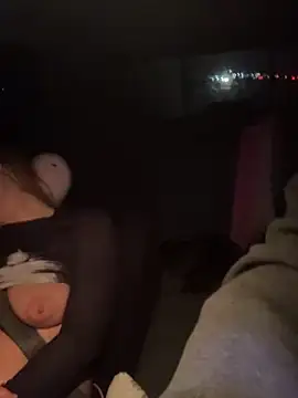 Snapshot of PeachWife chatting on March 9, 2026, 4:49 am PeachWife online show from March 9, 2026, 4:49 am